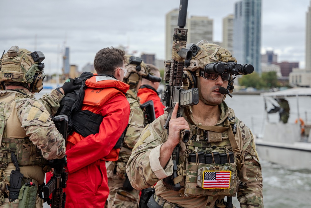 Navy Marine Corps'  250 - U.S. Navy EOD