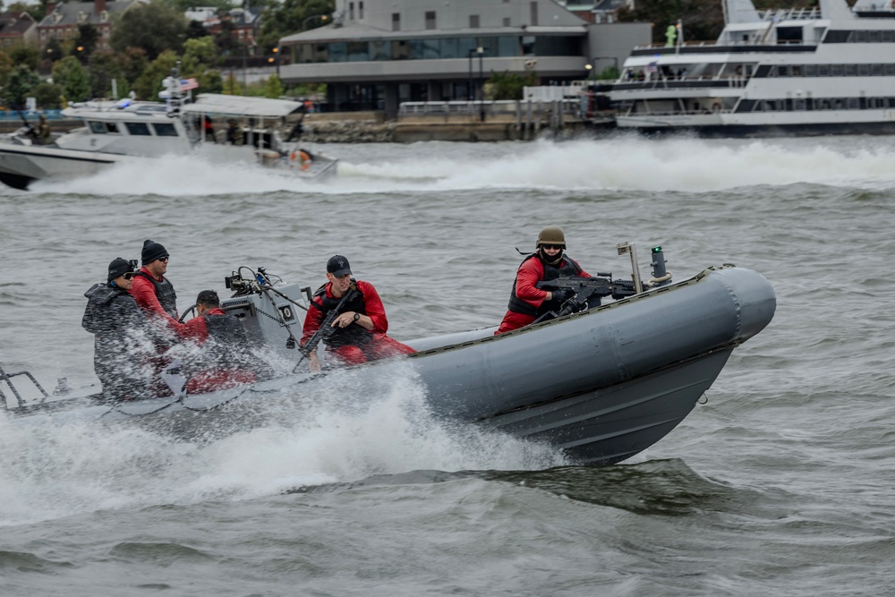 Navy Marine Corps'  250 - U.S. Navy EOD