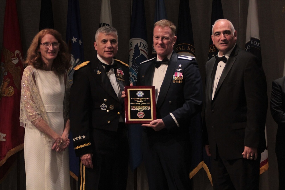 NRO's space launch director receives satellite reconnaissance award