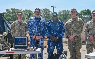 Papua New Guinea Defence Force and Royal Australian Air Force Distinguished Visitors Tour the 115th Fighter Wing