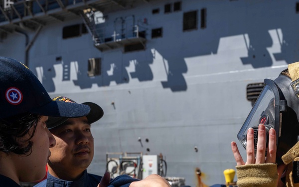 USS America (LHA 6) Conducts Damage Control Drill