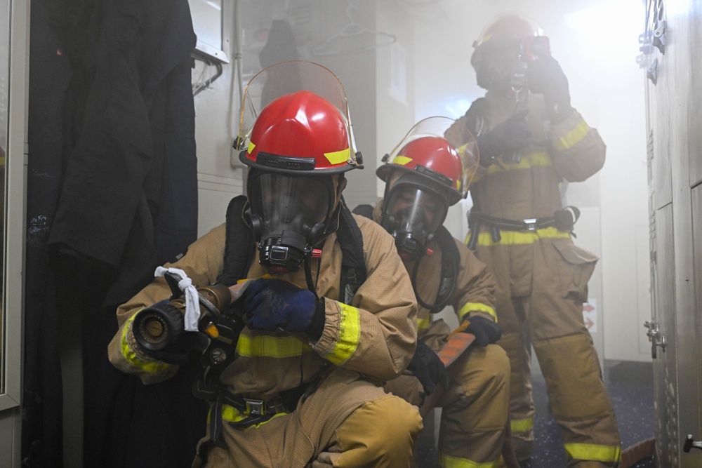 USS America (LHA 6) Conducts Firefighting Training