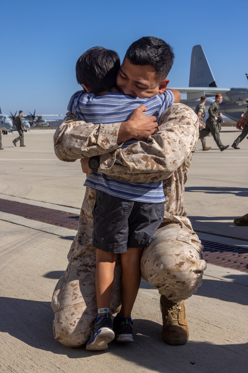 U.S. Marines with VMGR-352 return home