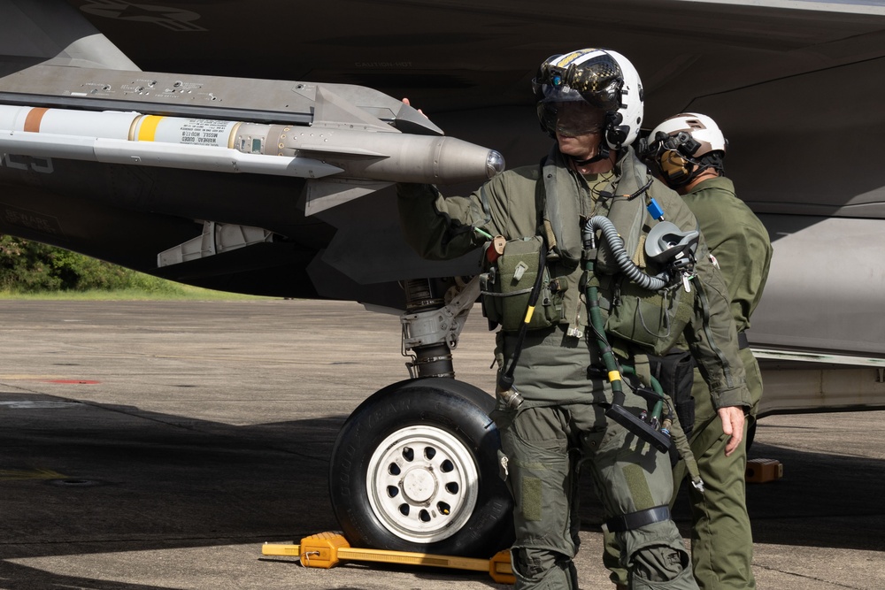 VMFA-225 conducts flight operations in Puerto Rico