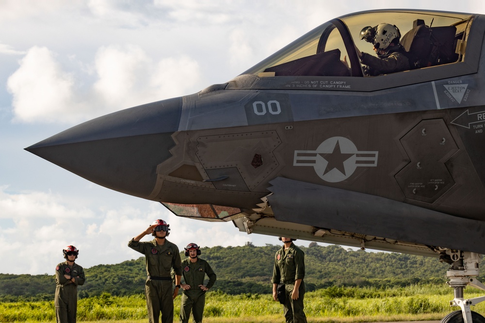 VMFA-225 conducts flight operations in Puerto Rico