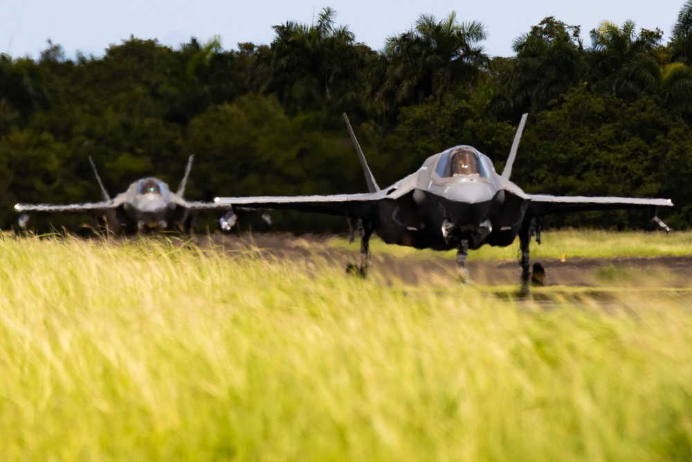 VMFA-225 conducts flight operations in Puerto Rico