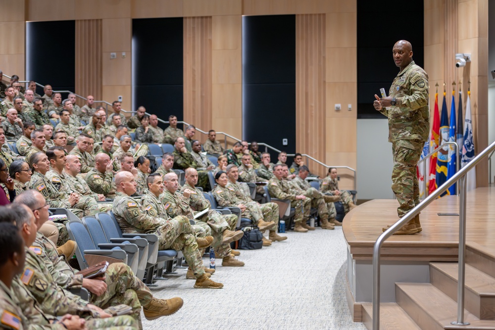 DV Speaker GEN Xavier T. Brunson speaks to the USAWC Class of 2026