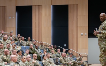 DV Speaker GEN Xavier T. Brunson speaks to the USAWC Class of 2026