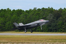 The 33rd FW’s first F-35 departs Eglin AFB