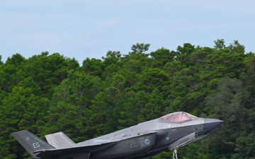 The 33rd FW’s first F-35 departs Eglin AFB
