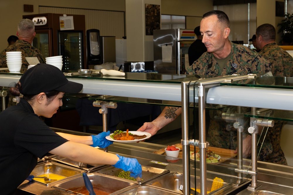 III Marine Expeditionary Force Marines celebrate U.S. Navy’s 250th birthday with Commanding General