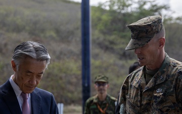 Shigeo Yamada and Distinguished Guests visit the Commander Fusata Iida Memorial at MCBH
