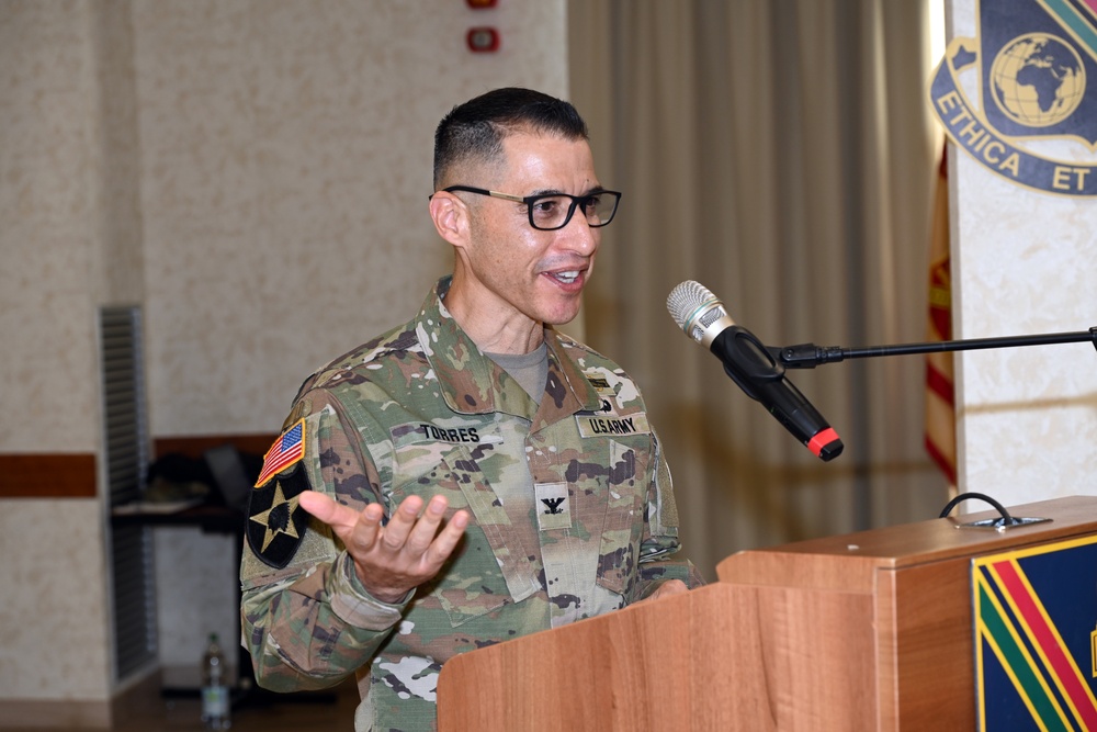 414th Contracting Support Brigade conducts change of responsibility