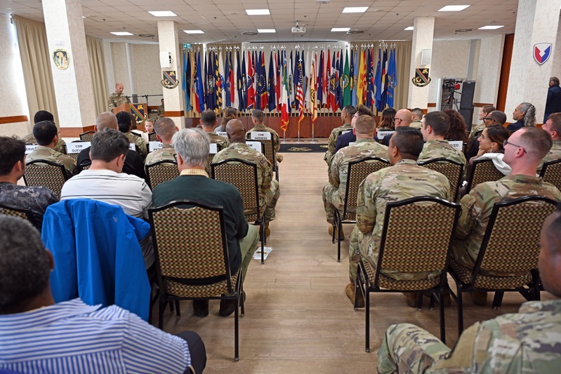 414th Contracting Support Brigade conducts change of responsibility