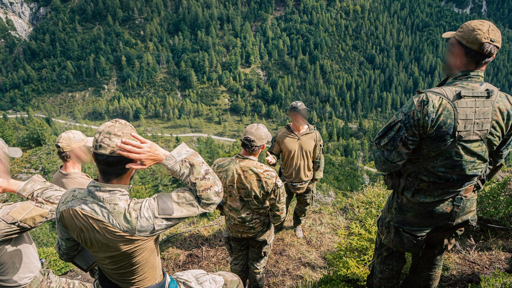 International Special Training Center hosts Alpine Sniper Course