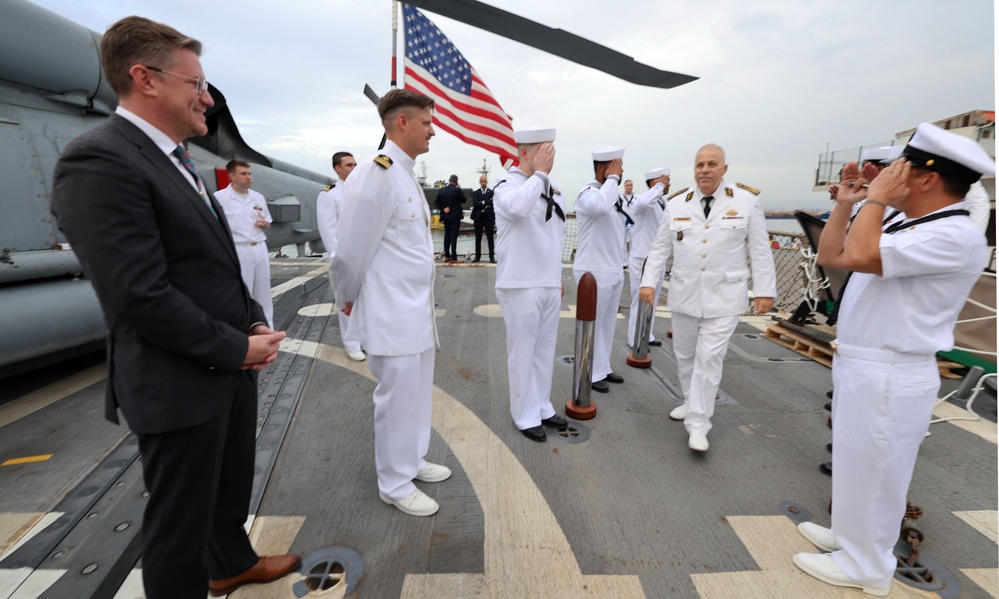 USS Roosevelt (DDG 80), U.S. Embassy in Algiers Welcome Algerian Brigadier-General