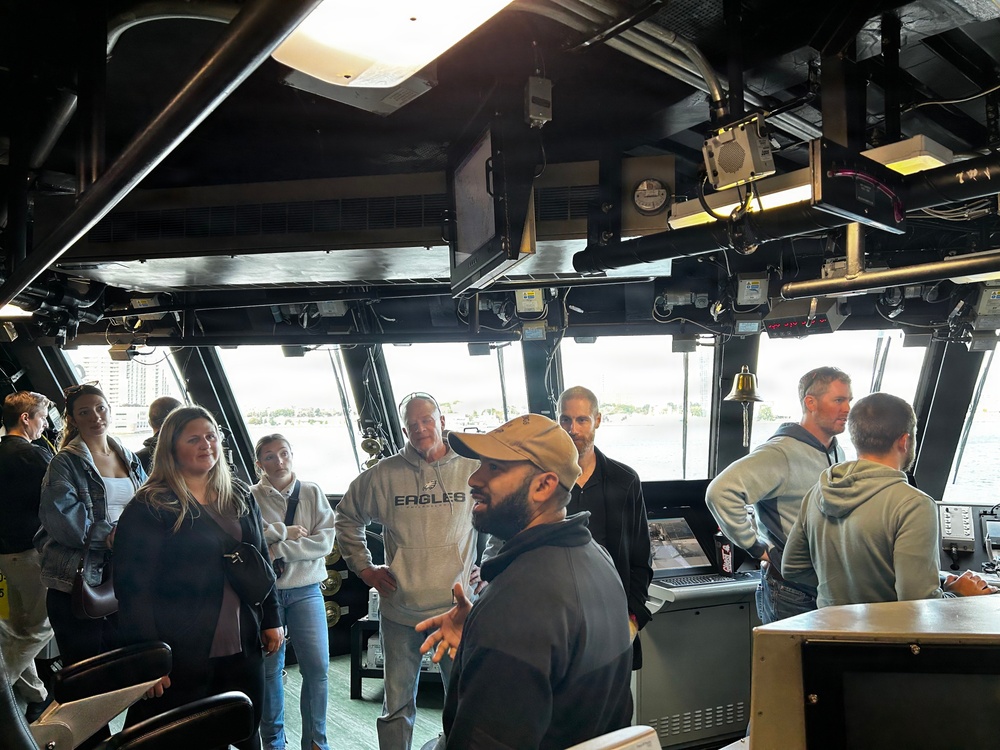 NAVSUP WSS Tours USS Billings as Part of Navy 250th Birthday Celebration in Philadelphia