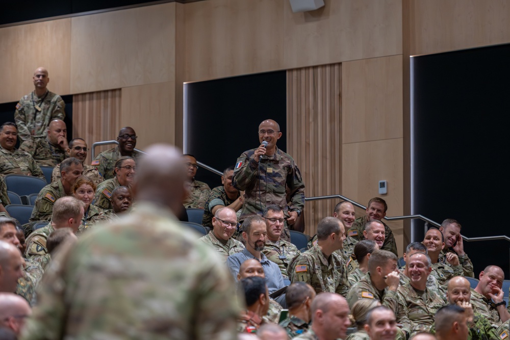 DV Speaker GEN Xavier T. Brunson speaks to the USAWC Class of 2026
