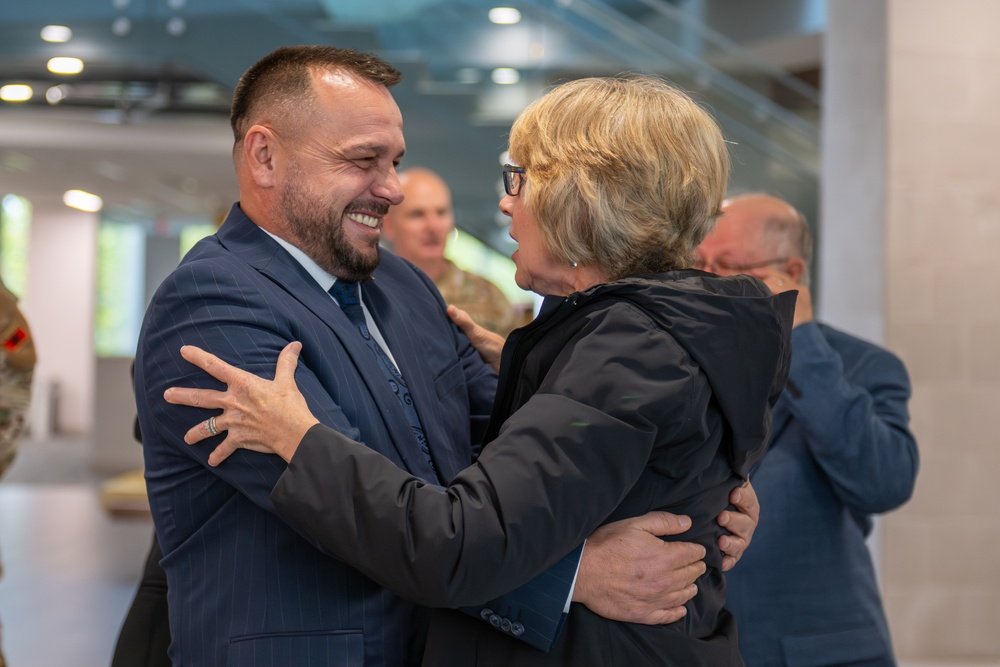 2025 IHOF Inductees Kosovo Minister of Defense HE Ejup Maqedonci , Zambian Army Commander LTG Geoffrey Zyeele visit USAWC