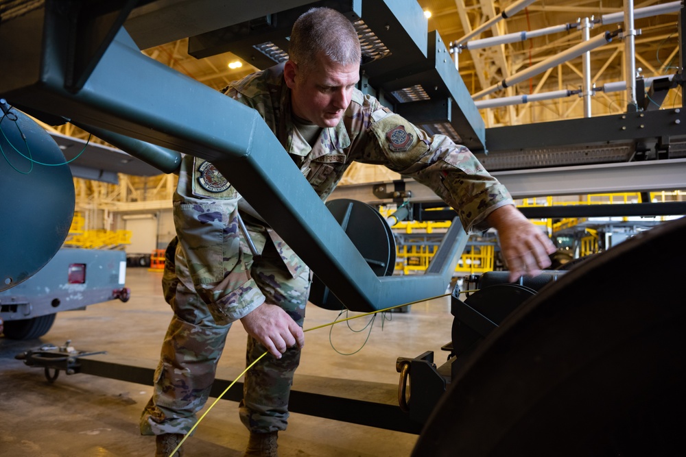 105 MXS swaps C-17 engine
