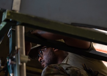 105 MXS swaps C-17 engine