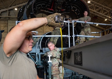 105 MXS swaps C-17 engine