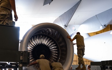 105 MXS swaps C-17 engine