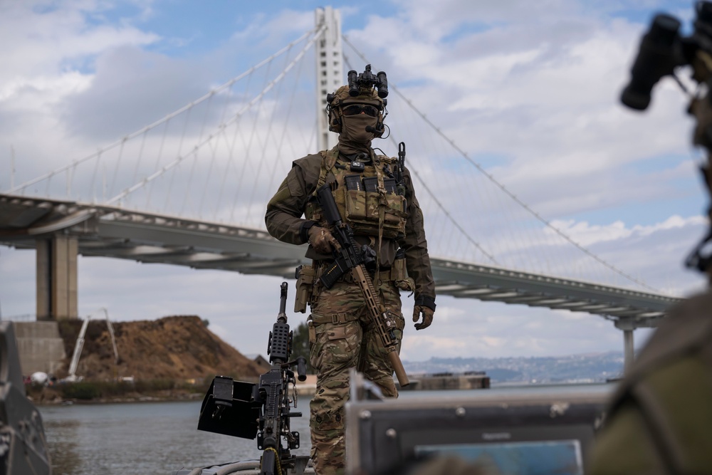 U.S. Coast Guard Maritime Security Response Team (MSRT) West provides security during San Francisco Fleet Week