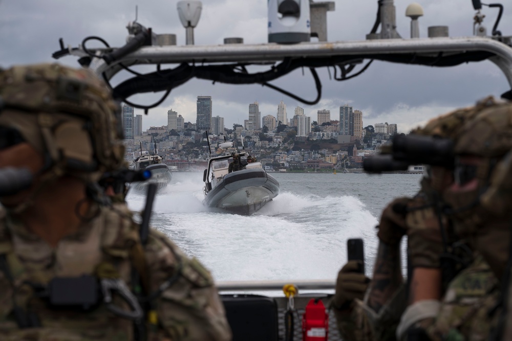 U.S. Coast Guard Maritime Security Response Team (MSRT) West provides security during San Francisco Fleet Week