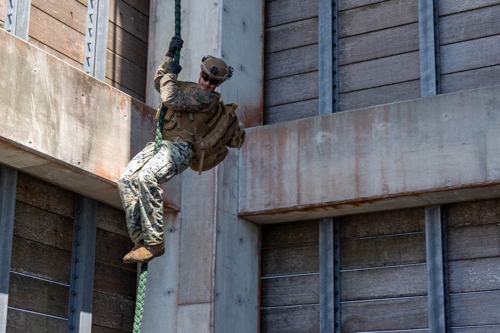 U.S. Marines with 12th Littoral Combat Team conduct Fast Rope Master Course