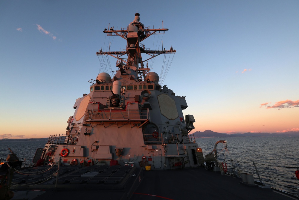USS Roosevelt (DDG 80) Departs Naples, Italy
