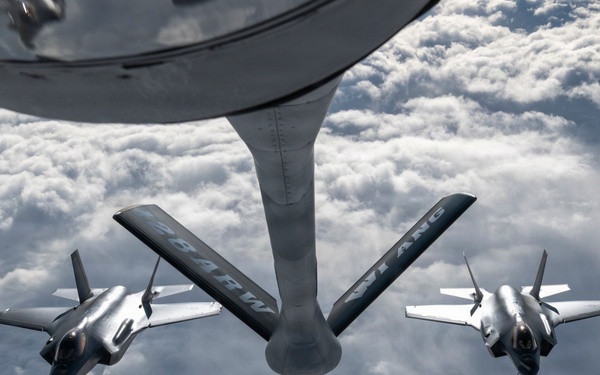 North American Aerospace Defense Command operates in Arctic