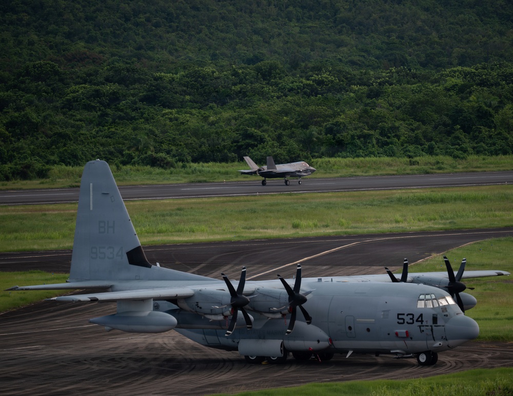 F-35 Prepares for Take-off in Puerto Rico