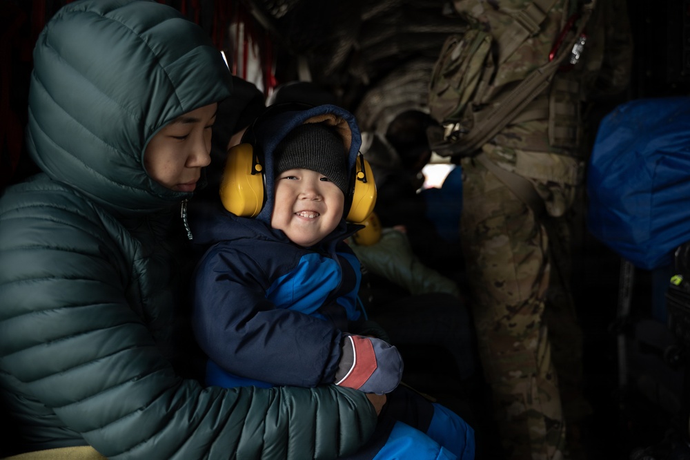 Alaska Army National Guard aviators recover displaced Alaskans from Kwigillingok
