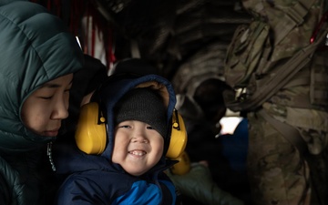 Alaska Army National Guard aviators recover displaced Alaskans from Kwigillingok