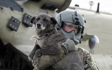 Alaska Army National Guard aviators recover displaced Alaskans from Kwigillingok
