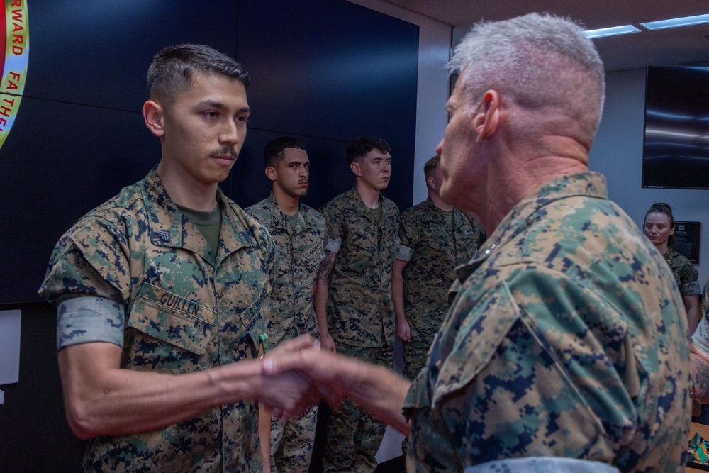 III Marine Expeditionary Force Finance Marines receive Navy and Marine Corps Achievement Medals