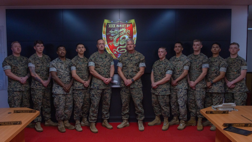 III Marine Expeditionary Force Finance Marines receive Navy and Marine Corps Achievement Medals