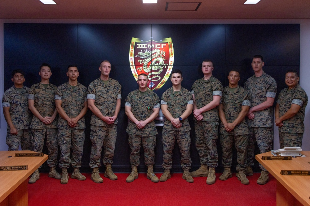 III Marine Expeditionary Force Finance Marines receive Navy and Marine Corps Achievement Medals
