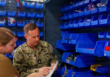 VP-40 Flight Line Operations