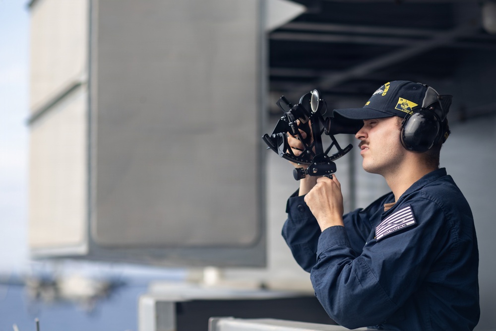 USS Gerald R. Ford (CVN 78) Bridge Watch USS Gerald R. Ford (CVN 78) Bridge Watch