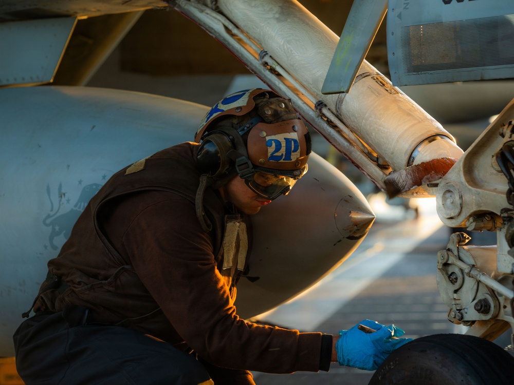 VFA-213 Routine Maintenance VFA-213 Routine Maintenance