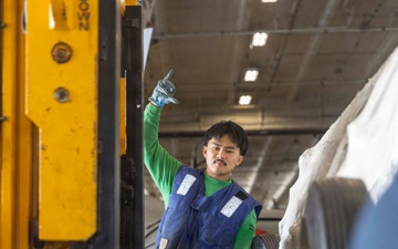 USS Gerald R. Ford (CVN 78) Hangar Bay Equipment Transport