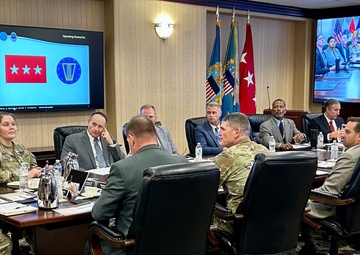 Simerly visits DLA Disposition Services