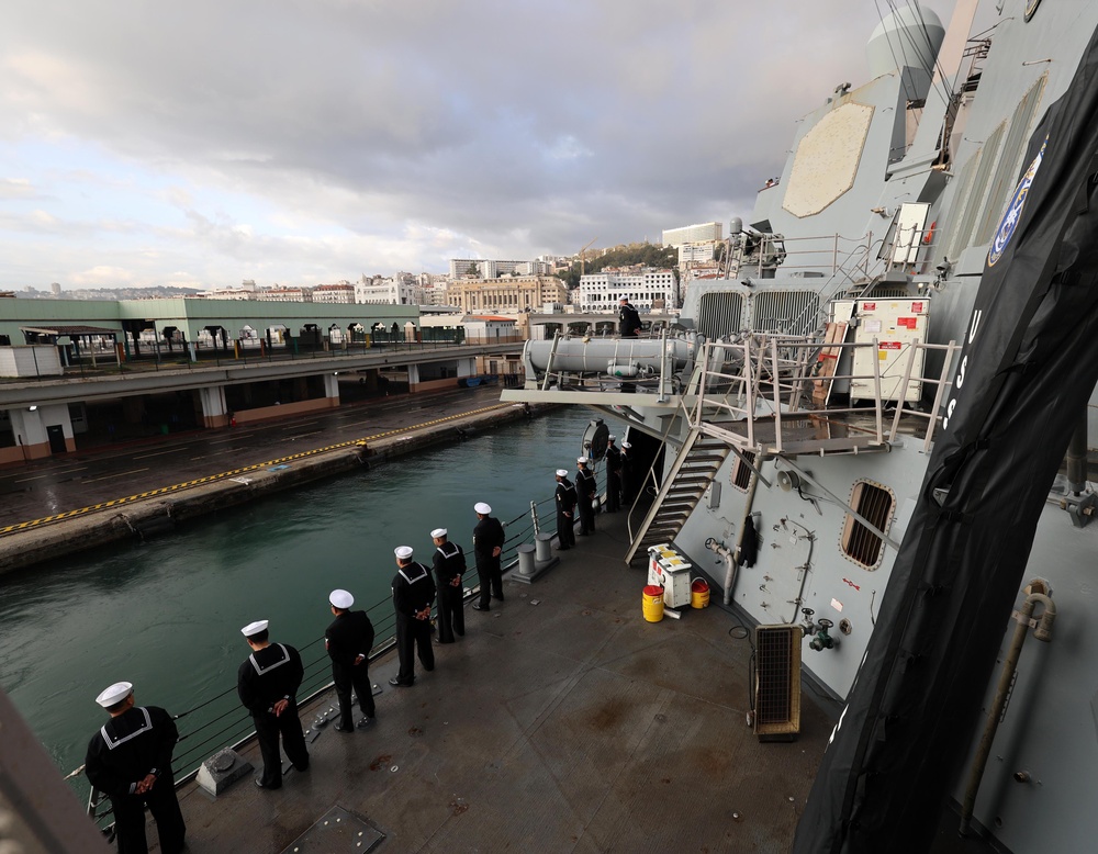 USS Roosevelt (DDG 80) Departs Algiers, Algeria