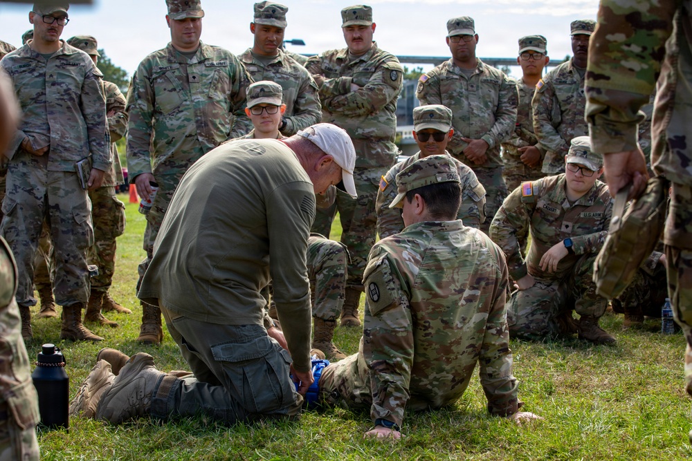District of Columbia Park Police Host a Medical Training Event for U.S. Army National Guard Soldiers