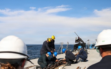 USS Paul Ignatius (DDG 117) pulls into Naval Station Rota for Replenishment