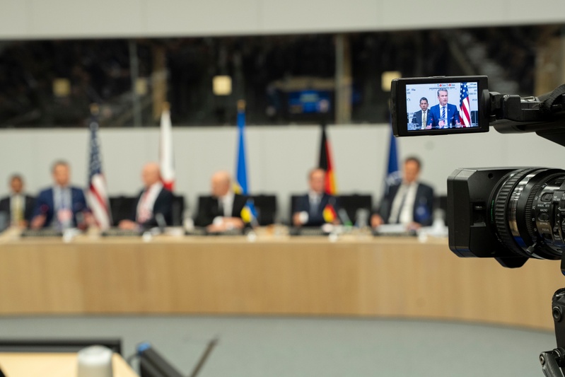 SW Meets with World Leaders at NATO
