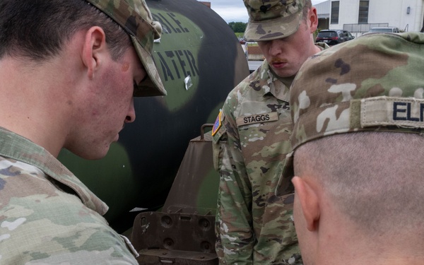 National Guard Soldiers and Airmen attend Field Sanitation training