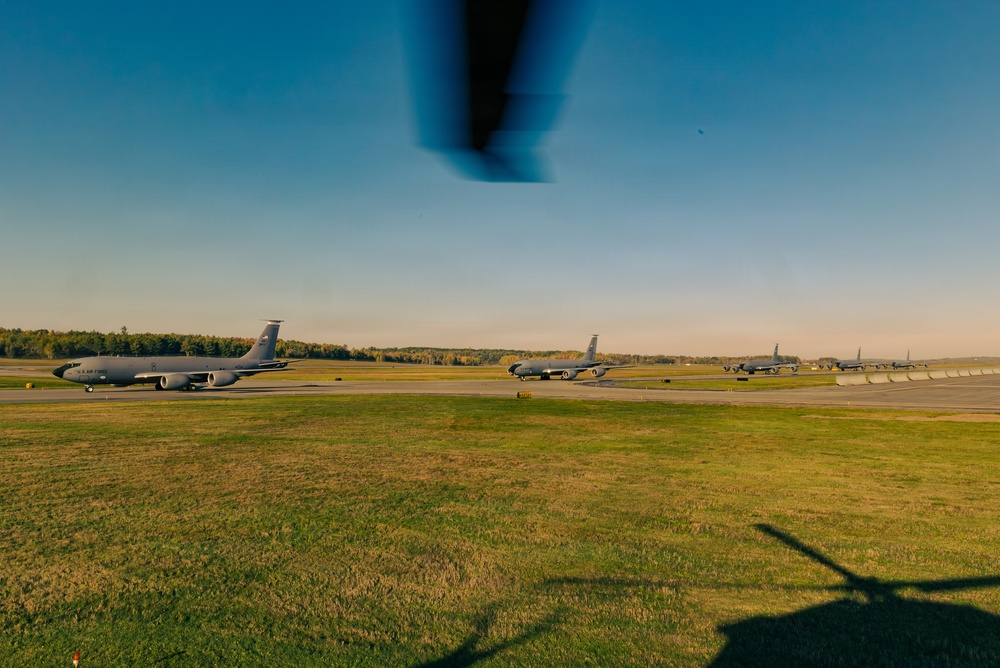 MAINEiacs Conduct 5-Ship Training Sortie